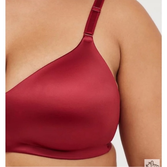 Torrid 40H Wirefree Red Padded Back Smoothing Bra NWT - Picture 3 of 7